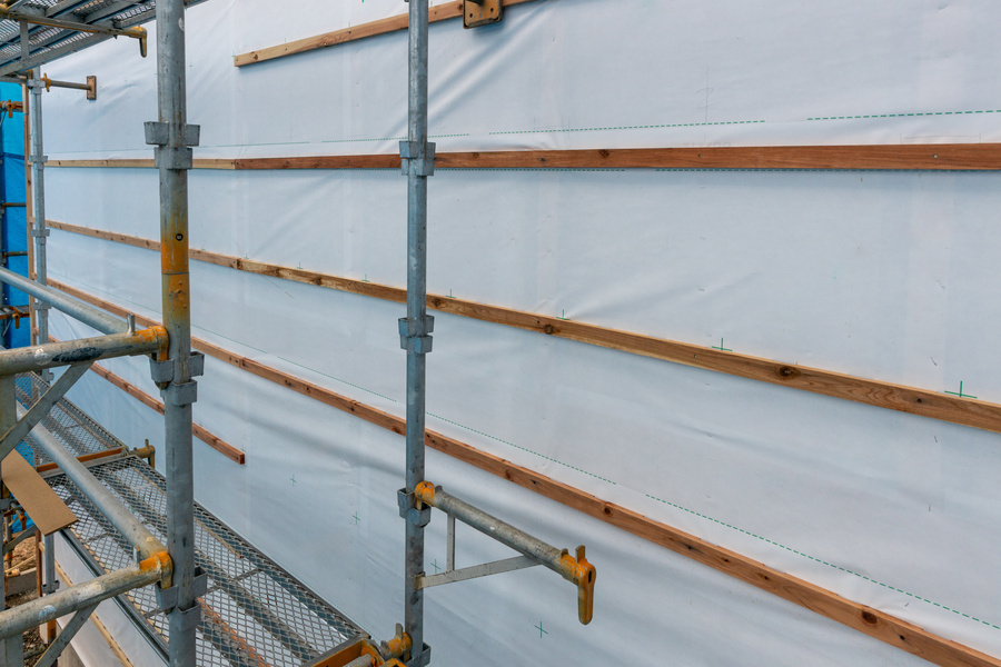 3. 防湿シートの施工（気密性を高めるために重要）